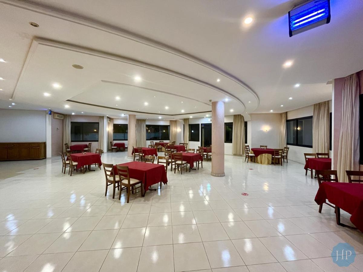 מקנס Hotel Plaisance מראה חיצוני תמונה