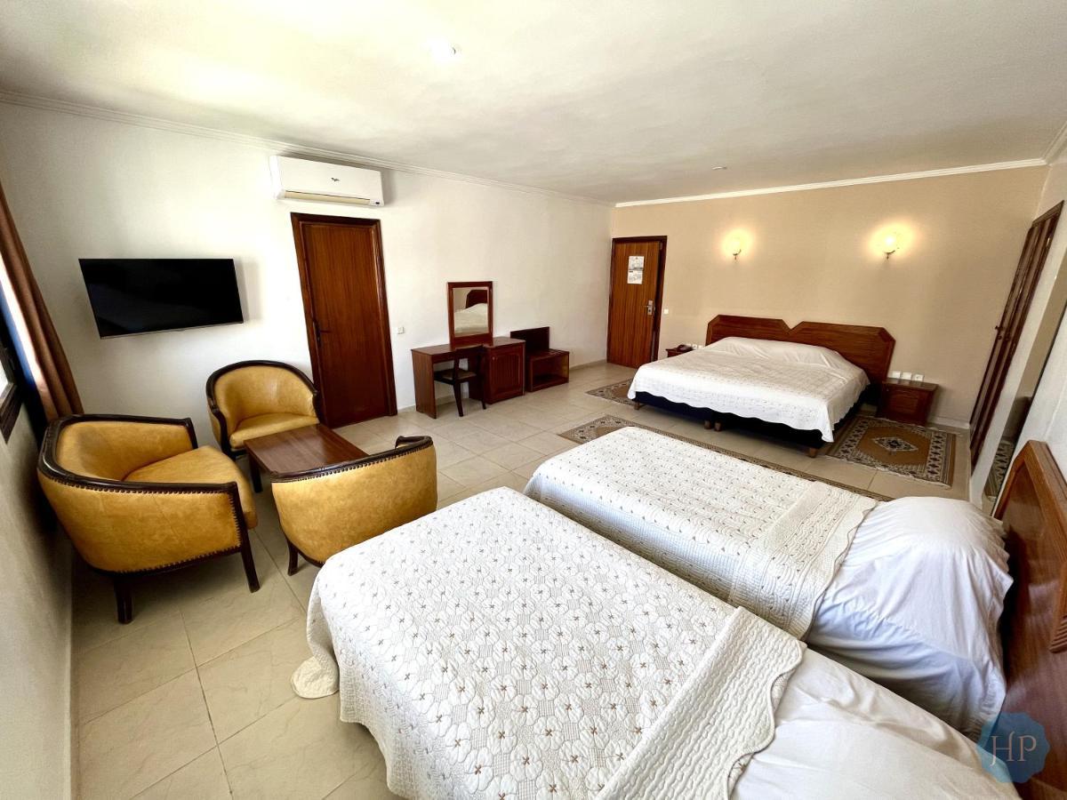 מקנס Hotel Plaisance מראה חיצוני תמונה