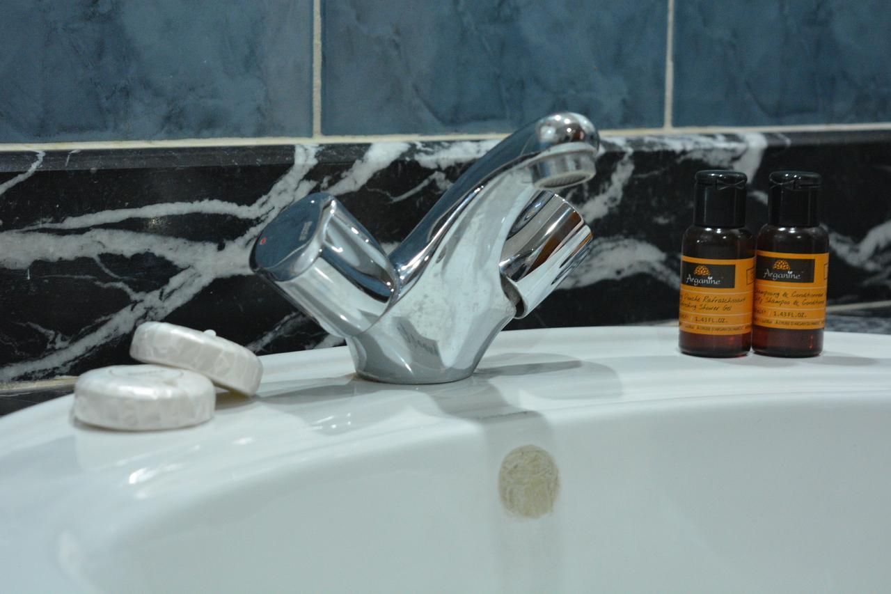 מקנס Hotel Plaisance מראה חיצוני תמונה