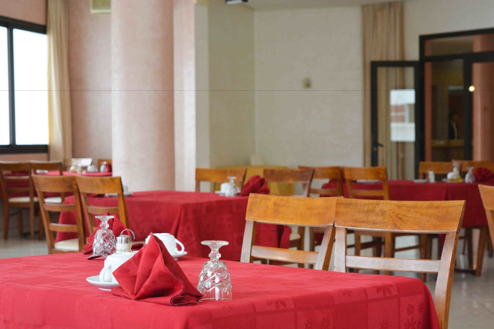 מקנס Hotel Plaisance מראה חיצוני תמונה